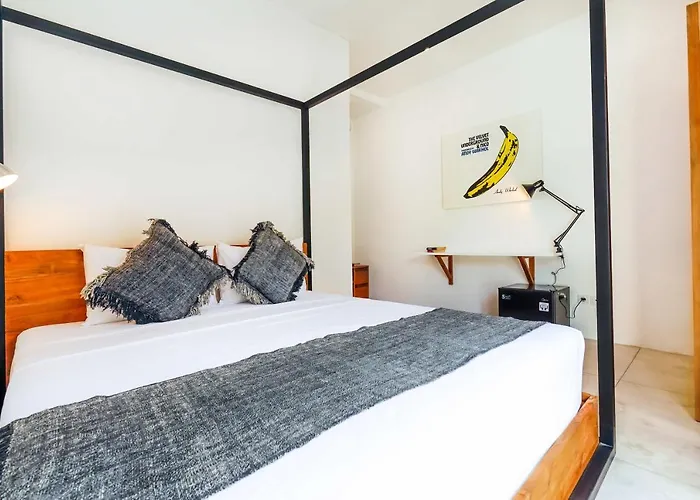 Downtown Guest house *